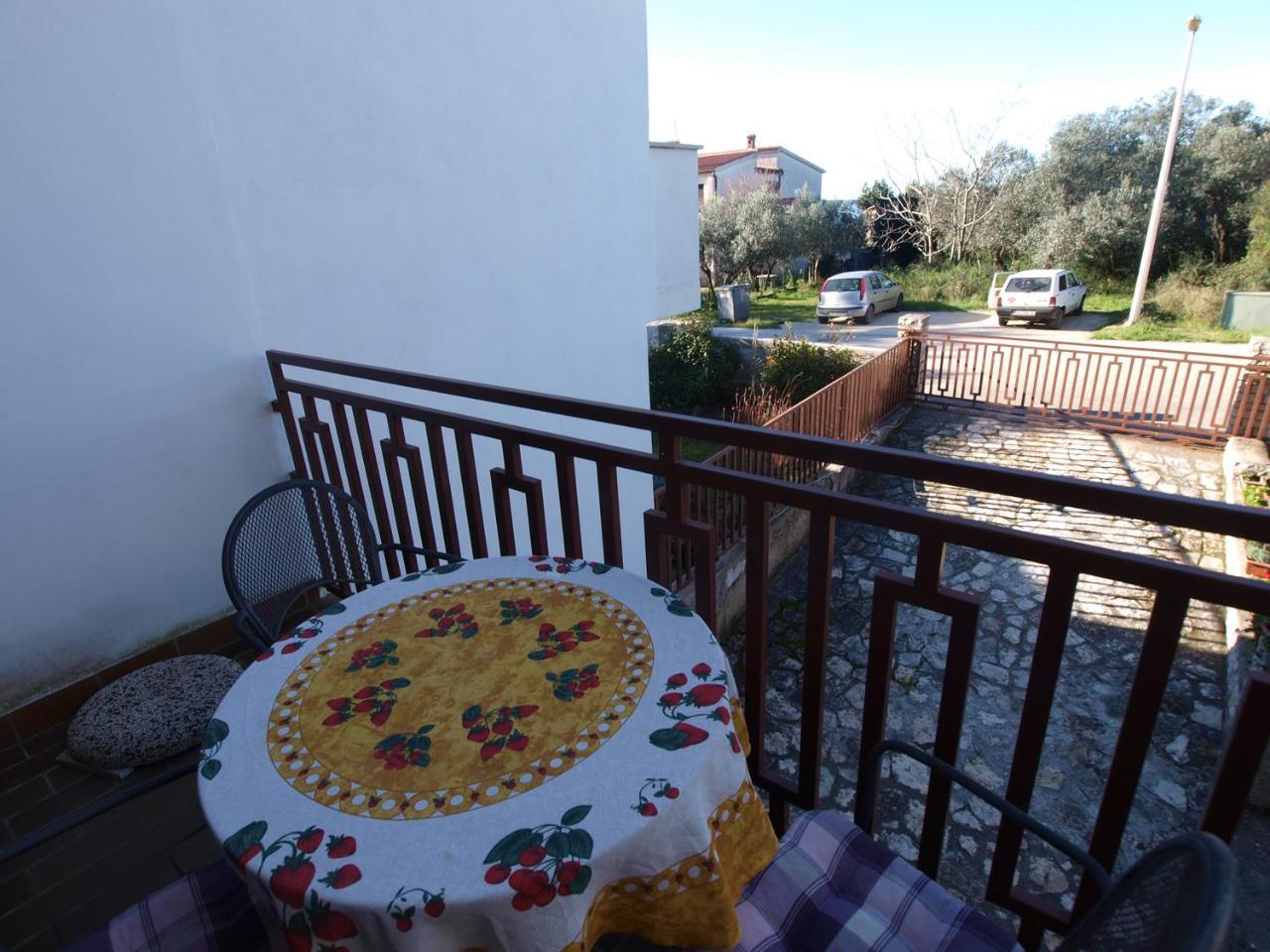 Apartments Emil 769 Fazana Bagian luar foto
